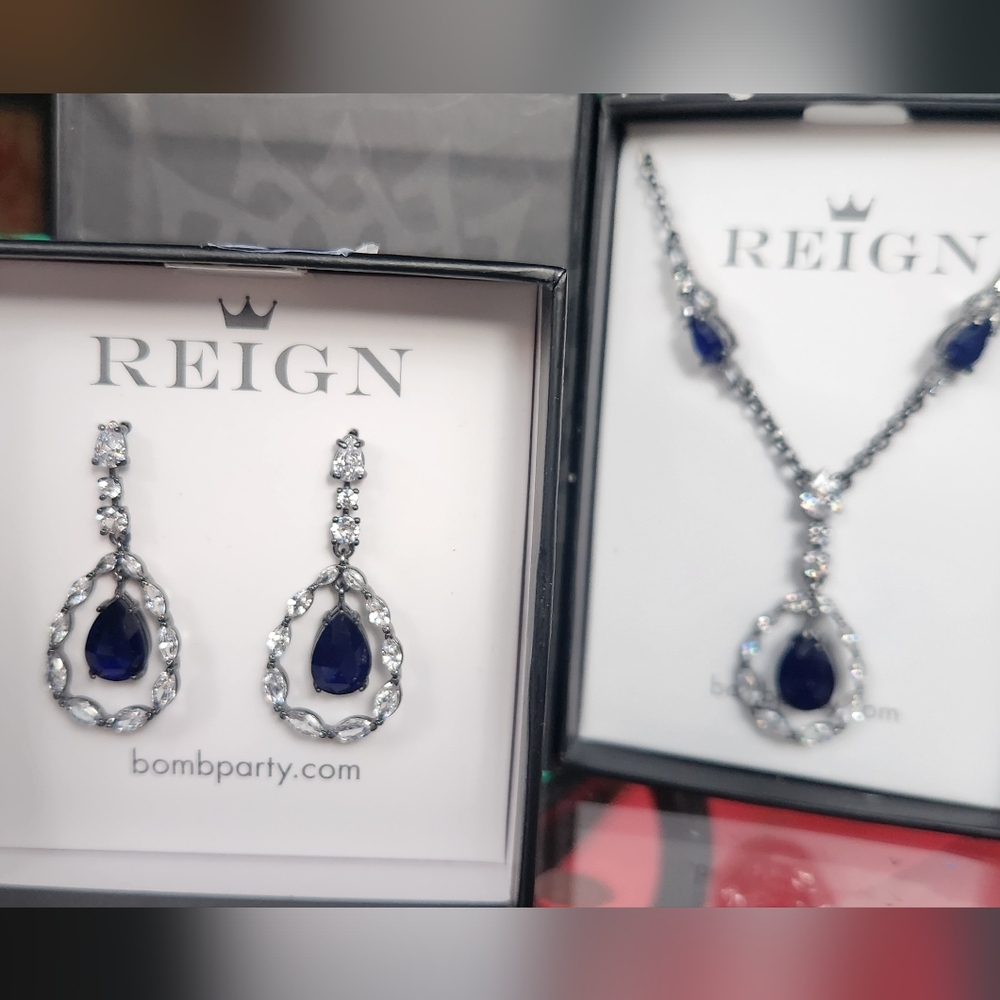 NWT!  SET!  BP Reign Villain Sapphire Blue and Silver Earrings and Necklace - Picture 5 of 8